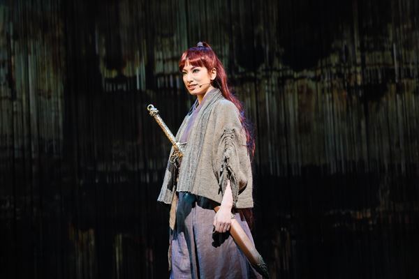 【レポート】柚香光、異界へ降り立つ。壮大なスケールで描かれるミュージカル『十二国記』、世界初演がついに開幕