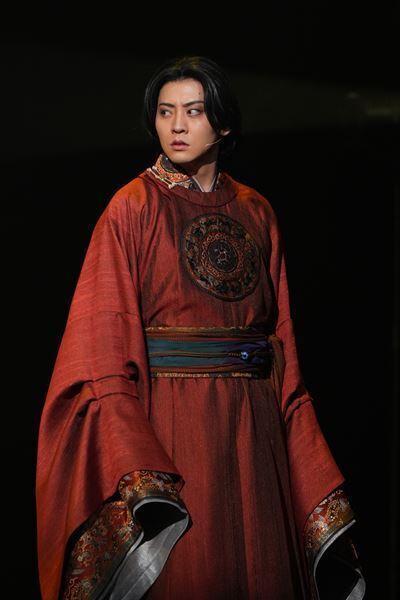 【レポート】柚香光、異界へ降り立つ。壮大なスケールで描かれるミュージカル『十二国記』、世界初演がついに開幕