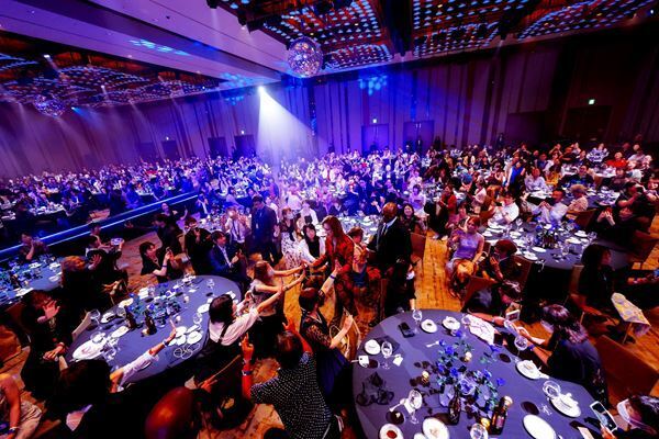 YOSHIKI、世界一豪華なディナーショー全10公演を完走　最終日にはX JAPAN・PATAがサプライズ登場し歴史的な一夜に【オフィシャルレポート】