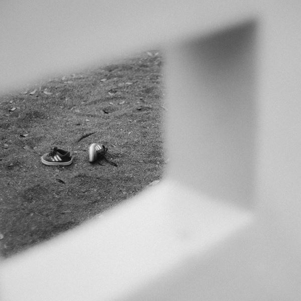 colormal、「無敵の人」を主人公として据えたコンセプトアルバム『夜に交じる人たち』をリリース