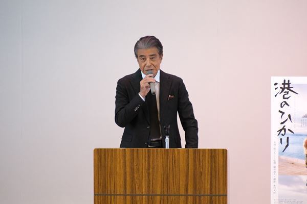 舘ひろし×笹野高史『港のひかり』ロケ地・富山刑務所で講話「強くなろうとしてください」