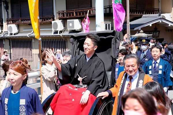 中村獅童らが成功を祈願　第三十八回「四国こんぴら歌舞伎大芝居」お練り＆セレモニーのレポート到着