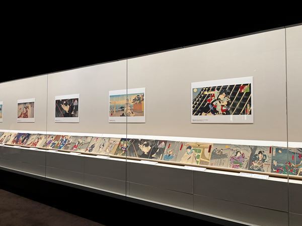 『豊原国周 生誕190年 歌舞伎を描く』展示の模様をレポート　初公開の錦絵帖から、色鮮やかな役者絵の優品を一挙展示