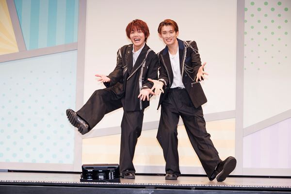 向井康二＆室龍太『ムロムカイ』開幕「こんなふたり組がいるんやって楽しんでもらいたい」