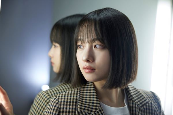 『Aqua Timez×TOMOO』ツーマンライブ開催「ここに立てているんだという気持ちをまっすぐ持って、ステージに立てたらいい」(TOMOO)