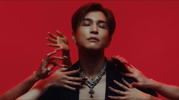 岩田剛典、新曲「Phone Number」大人の色気を表現したMV公開