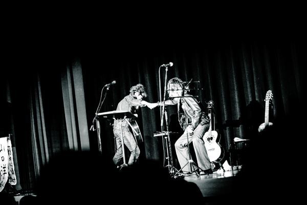 佐々木亮介主催"雷よ静かに轟け”第十夜は山口洋(HEATWAVE)を迎え開催「洋さんを見て思うのは、そのままでいいってこと」