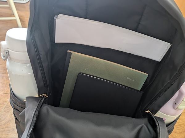coca、3000円以下の「ちょうどいいリュック」を正直レビュー！　さりげなくおしゃれで使いやすい！