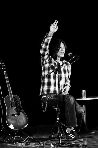 古市コータローをゲストに迎えた『佐々木亮介弾き語り興行“雷よ静かに轟け”第四夜』オフィシャルレポート