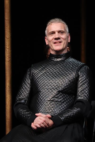 天海祐希が世界的ダンサー、アダム・クーパーと夢の共演「ご褒美です！」新作舞台『レイディマクベス』開幕