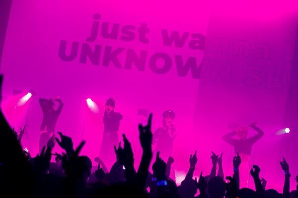 ExWHYZ、オールナイトイベント『ExWHYZ presents ‘CLUB Ex Vol.1’』ゲストにパソコン音楽クラブとDONGROSSOを迎え、会場を埋め尽くしたオーディエンスが大合唱！【オフィシャルレポート】