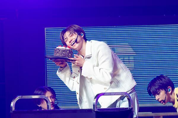 「どれだけ大きくなっても心はずっと近いまま」ICEx 涙と笑顔の最終公演「ICEx Third Concert Tour 2025 "BOKUNCHI"」ライブレポート