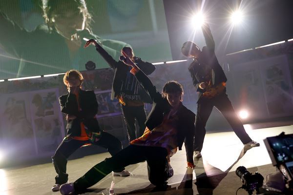 【ライブレポート】「SUPER★DRAGON DRA FES 2024」絆の強さを確かめた3時間 「この9人とBLUEで9周年を迎えられた奇跡を抱きしめたい」