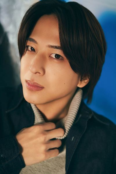 寺西拓人、初主演映画で魅せた“まなざしの演技”――『天文館探偵物語』で体現した人情と熱さ