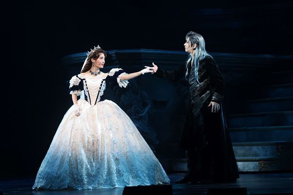 『エリザベート』25周年、新時代へ――望海風斗＆明日海りおが挑む“リアルな皇妃”