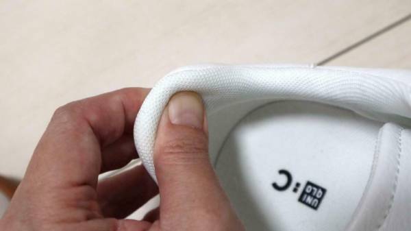 ユニクロC、秋冬新作の男女兼用スニーカーを着用レビュー！　履きやすく歩きやすい優秀アイテムが5,000円以下！