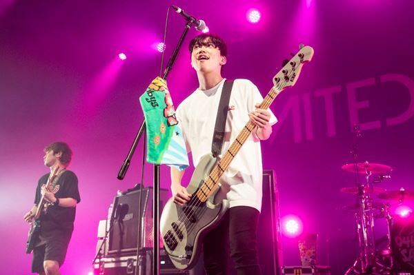 祝Zepp Nagoya20周年！　シークレットゲストにBLUE ENCOUNTを迎えた04 Limited Sazabys流ハッピーアニバーサリー【オフィシャルレポート】