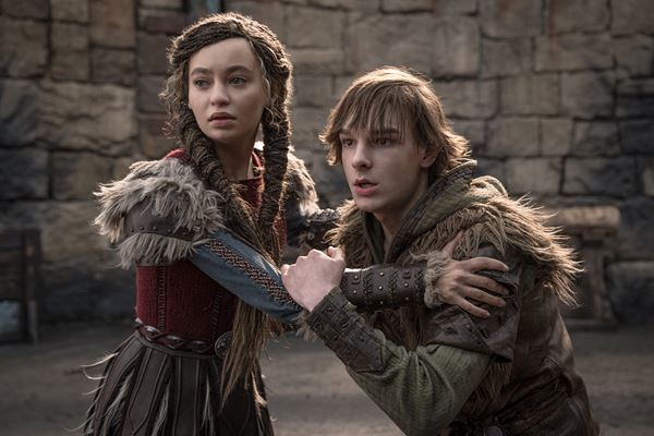 映画『ヒックとドラゴン』でヒロイン役を熱演。監督が絶賛する新星ニコ・パーカーの魅力に迫る