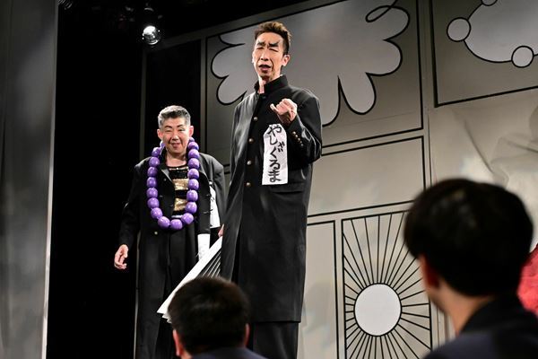 サモ・アリナンズ最後の本公演『蹂躙さん』の舞台写真が到着