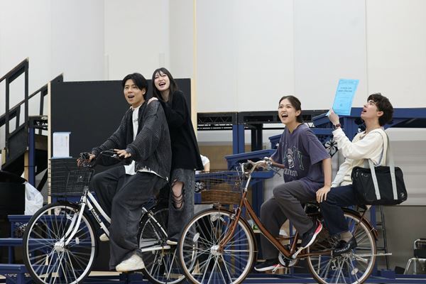 「舞台ではみんなで一緒にページをめくっていく」　ミュージカル『四月は君の嘘』稽古場レポート＆オフショット