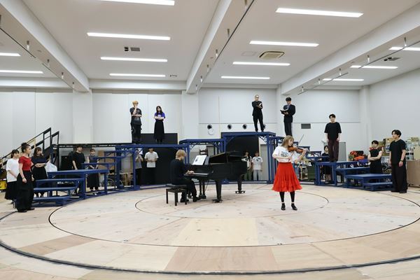 「舞台ではみんなで一緒にページをめくっていく」　ミュージカル『四月は君の嘘』稽古場レポート＆オフショット