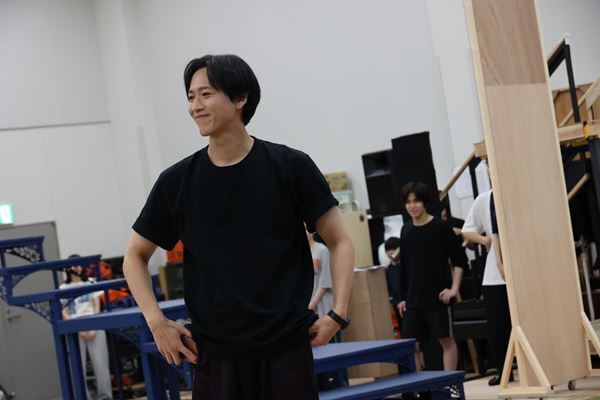 「舞台ではみんなで一緒にページをめくっていく」　ミュージカル『四月は君の嘘』稽古場レポート＆オフショット