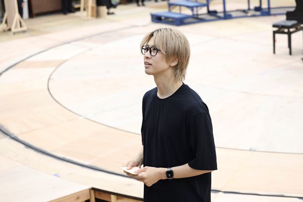 「舞台ではみんなで一緒にページをめくっていく」　ミュージカル『四月は君の嘘』稽古場レポート＆オフショット