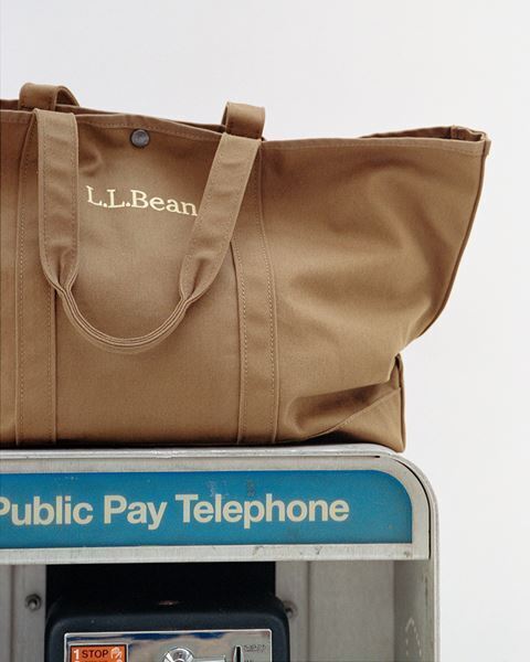 L.L.Bean、定番グローサリー・トートから人気5色が復刻！　WEB限定カラーのピンクも登場