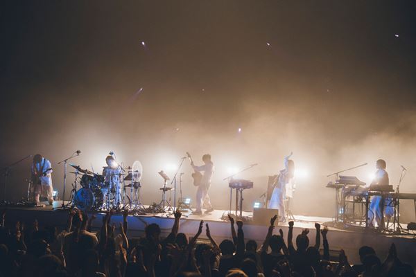 サカナクション全国ツアー『SAKANAQUARIUM 2025 “怪獣”』スタート　新曲「怪獣」を初披露