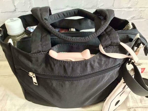 しまむら×スヌーピーの新作バッグは裏地までかわいい！　撥水加工＆ポケット豊富で使いやすいのも◎