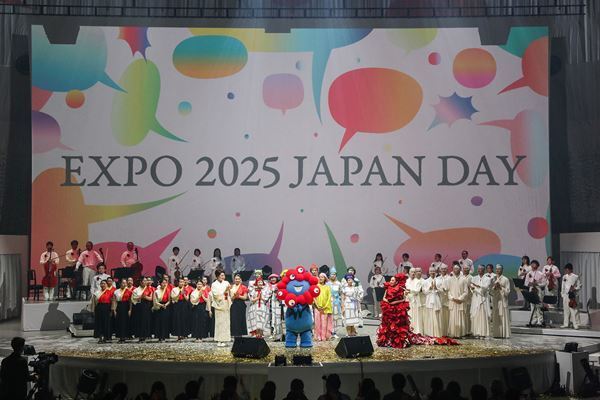 MISIA、 “ミャクミャクMISIA”として万博ジャパンデーに出演し、渾身のパフォーマンスを披露！