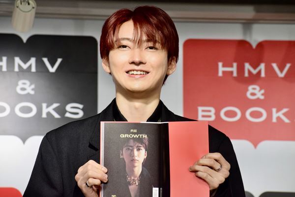 timelesz松島聡も太鼓判！ 30歳を迎えた超特急・ユーキがアニバーサリーブックを刊行「僕の20代は“超特急”でした」