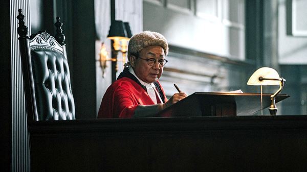 ドニー・イェンが『Mr.BOO！』のマイケル・ホイと対決!?『プロセキューター』法廷対決シーン公開