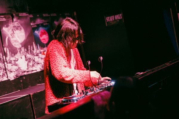 w.o.d.自主企画『TOUCH THE PINK MOON』　4回目の開催はドミコ、SATOHらが登場「今日は踊らせるためだけに来てるんで！」