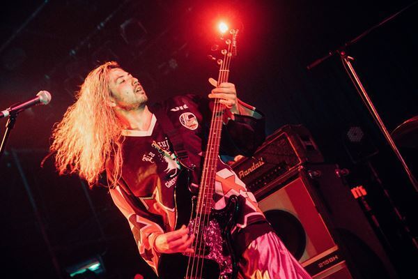 w.o.d.自主企画『TOUCH THE PINK MOON』　4回目の開催はドミコ、SATOHらが登場「今日は踊らせるためだけに来てるんで！」