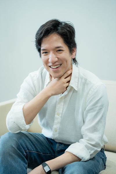 ロングラン上演中！ 劇団四季ミュージカル『バック・トゥ・ザ・フューチャー』マーティ役・立崇なおと×ドク役・阿久津陽一郎インタビュー