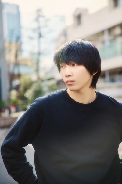 初の主演舞台を控えた遠藤健慎が大切にしていること「生きていることのポジティブな側面を見る」