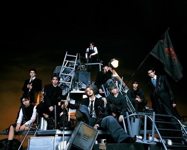 &TEAM、3rdシングル「Go in Blind (月狼)」発売記念ショーケース　一糸乱れない完璧なパフォーマンスを披露【オフィシャルレポート】