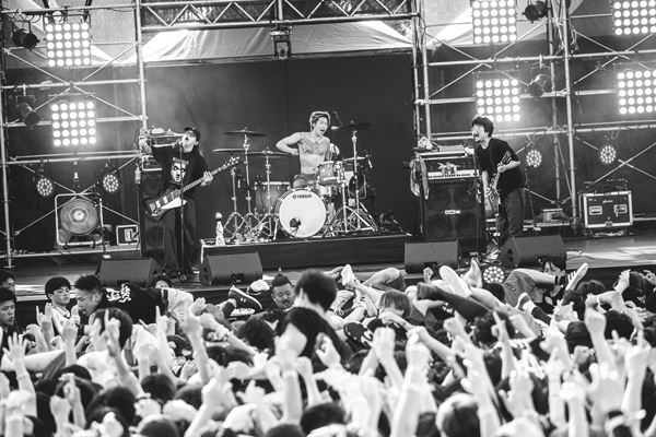 フォーリミと仲間たちで作り上げた9年目の『YON FES 2025』【オフィシャルレポート】