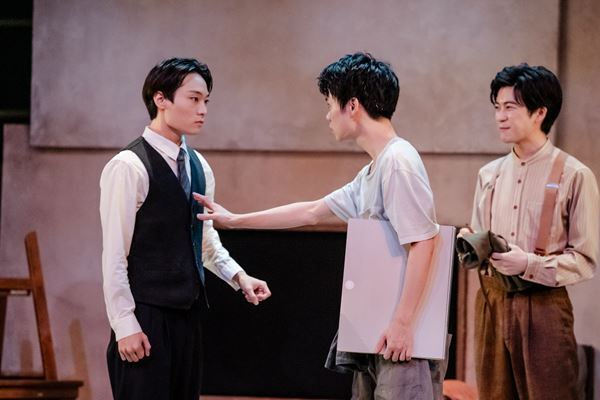 コロナ禍での延期から全員続投で開幕　タカハ劇団 『ヒトラーを画家にする話』高羽彩コメント＆舞台写真到着