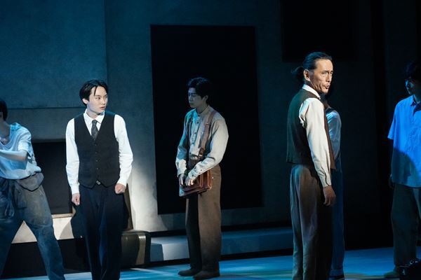 コロナ禍での延期から全員続投で開幕　タカハ劇団 『ヒトラーを画家にする話』高羽彩コメント＆舞台写真到着