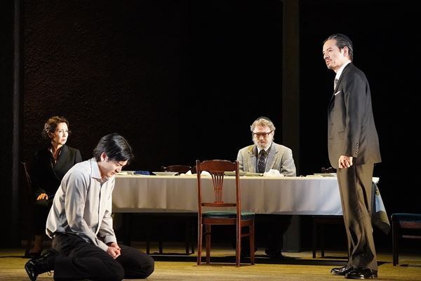 中島裕翔、『みんな鳥になって』で舞台初共演の岡本健一に感謝「ひとりの役者として見てくださる」