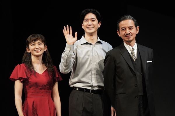 中島裕翔、『みんな鳥になって』で舞台初共演の岡本健一に感謝「ひとりの役者として見てくださる」