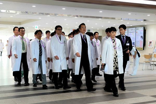 『劇場版ドクターX FINAL』──米倉涼子＋豪華キャストのシリーズ集大成にして、最大の危機！ 【おとなの映画ガイド】