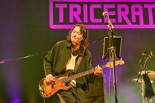 TRICERATOPS 熱狂と興奮と感動が渦巻いた、無期活動休止ファイナル公演レポート「オレらのファンになってくれて、全員に感謝。また会いましょう！」