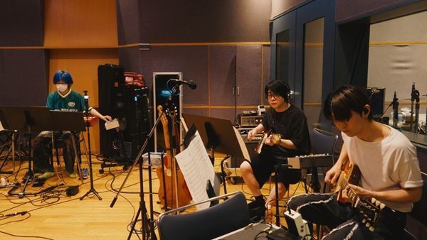 Mrs. GREEN APPLEのドキュメンタリー映画『THE ORIGIN』“剥き出しのミセス”を捉えた場面写真6点公開