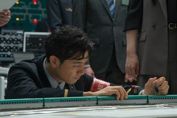 草彅剛主演『新幹線大爆破』緊張感漂う本予告＆キーアート＆場面写真12点一挙公開
