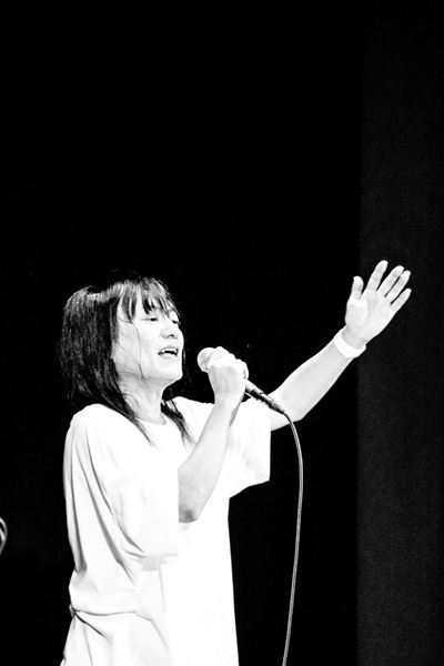 佐々木亮介主催『雷よ静かに轟け』　貴重なセッションが実現！中村一義(Acoustic set with 三井律郎)をゲストに迎えた第七夜をレポート