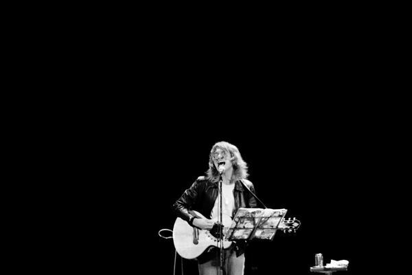 佐々木亮介主催『雷よ静かに轟け』　貴重なセッションが実現！中村一義(Acoustic set with 三井律郎)をゲストに迎えた第七夜をレポート