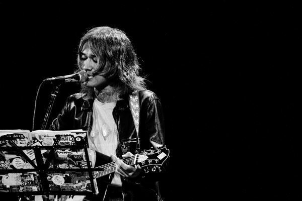 佐々木亮介主催『雷よ静かに轟け』　貴重なセッションが実現！中村一義(Acoustic set with 三井律郎)をゲストに迎えた第七夜をレポート